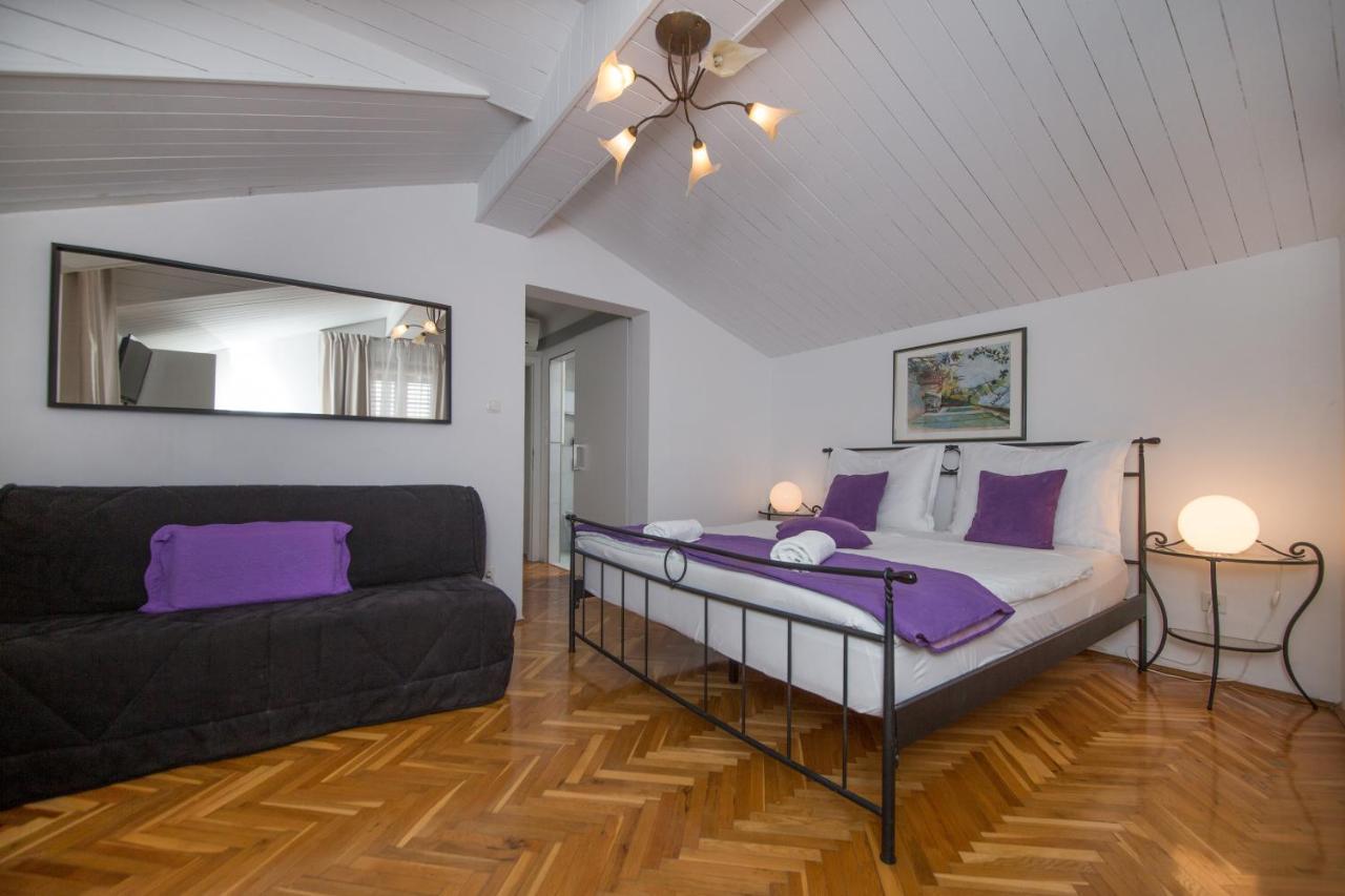 Hotel Pansion Kamenar à Primošten Extérieur photo
