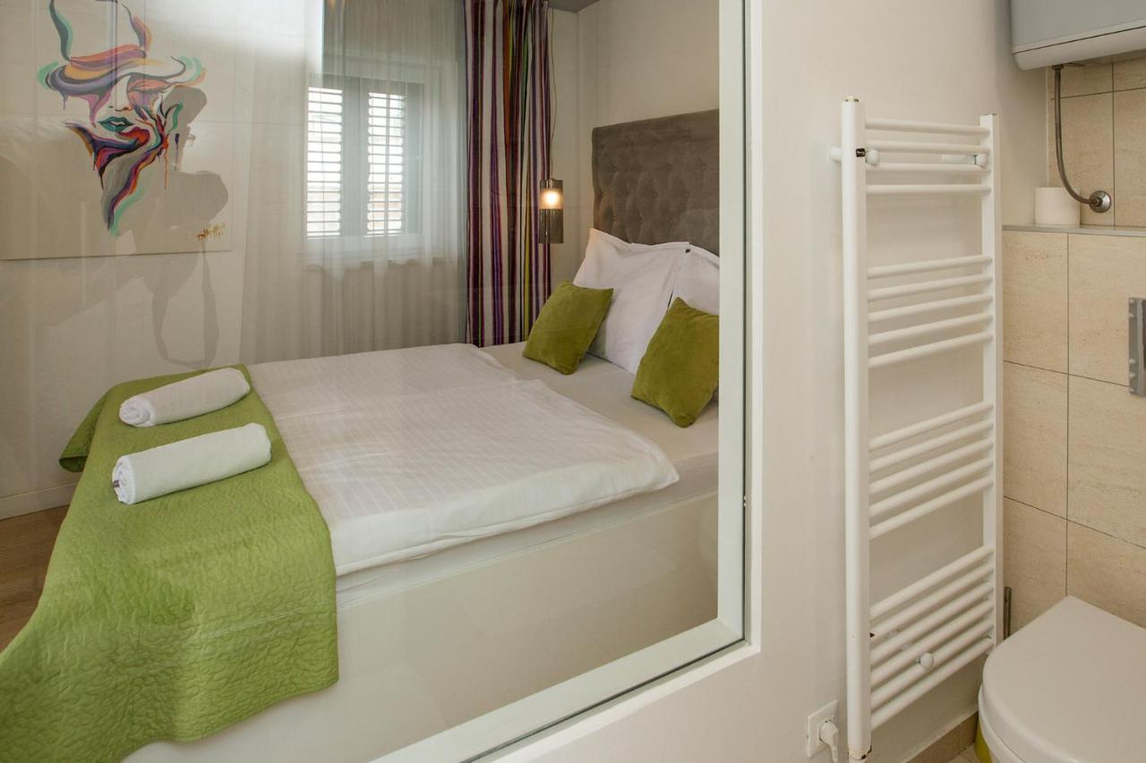 Hotel Pansion Kamenar à Primošten Extérieur photo