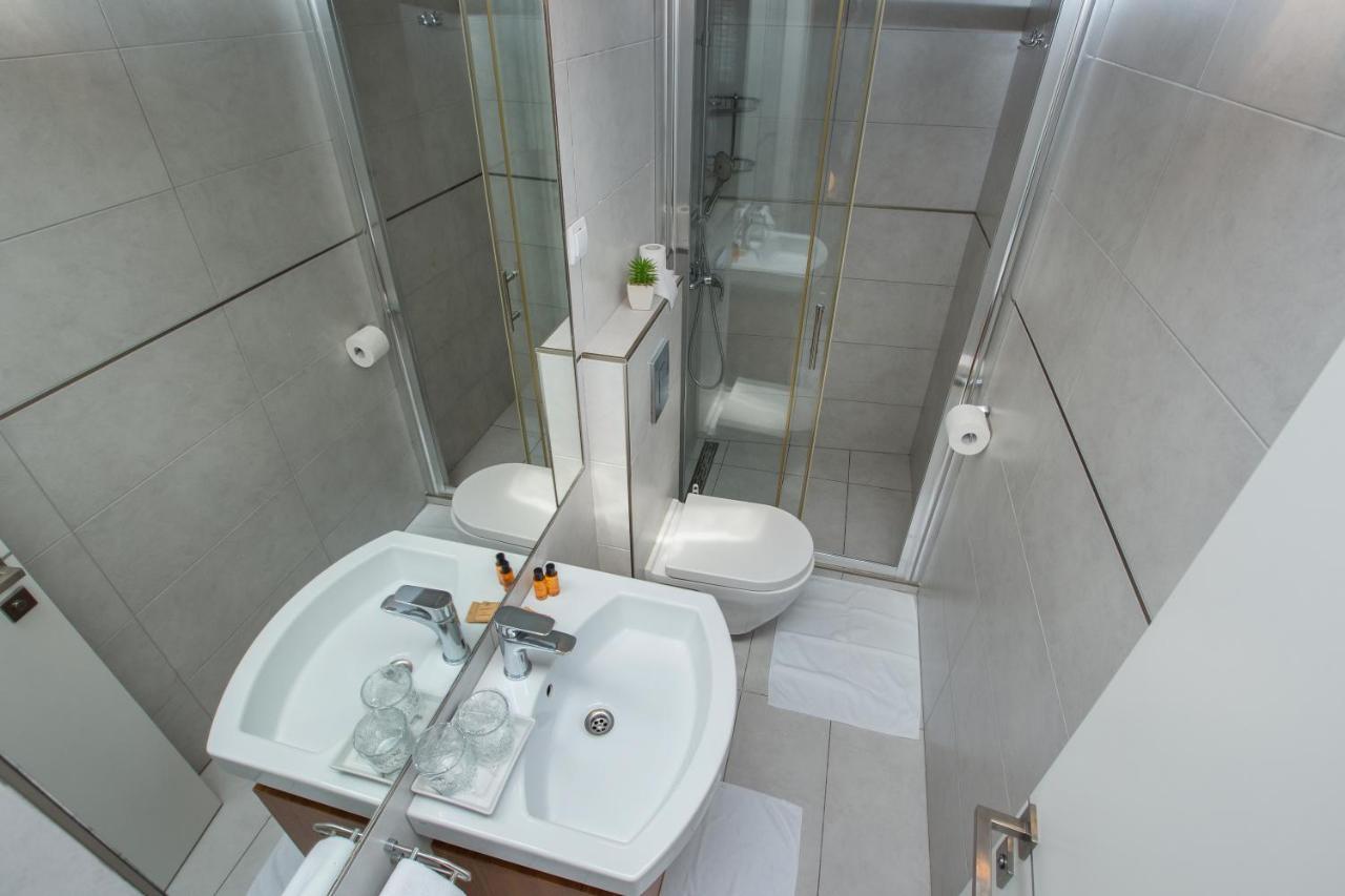 Hotel Pansion Kamenar à Primošten Extérieur photo