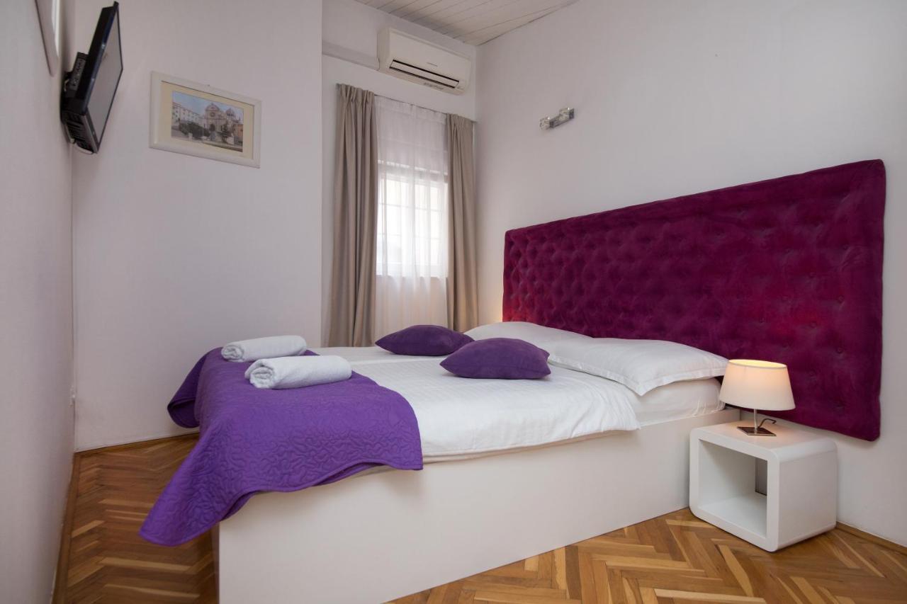 Hotel Pansion Kamenar à Primošten Extérieur photo