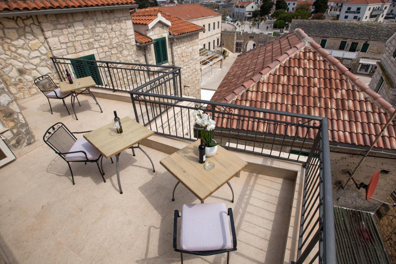 Hotel Pansion Kamenar à Primošten Extérieur photo