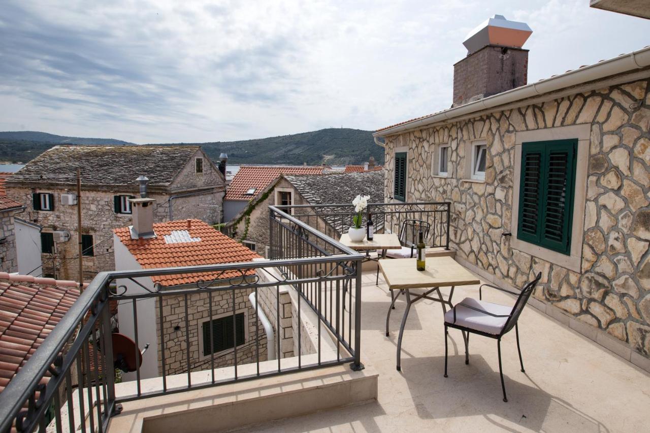 Hotel Pansion Kamenar à Primošten Extérieur photo